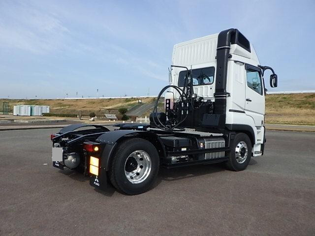 三菱ふそうスーパーグレートトレーラーヘッド（トラクターヘッド）中型（4t）[写真04]