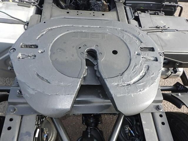 三菱ふそうスーパーグレートトレーラーヘッド（トラクターヘッド）中型（4t）[写真09]