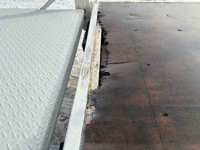 日野デュトロダブルキャブ（Wキャブ）小型（2t・3t）[写真10]