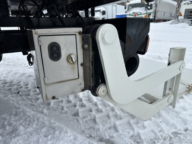 日野デュトロダブルキャブ（Wキャブ）小型（2t・3t）[写真23]