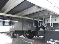 いすゞギガアルミウイング大型（10t）[写真17]