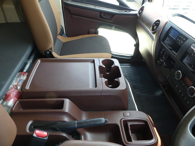 日野レンジャー冷凍車（冷蔵車）中型（4t）[写真23]