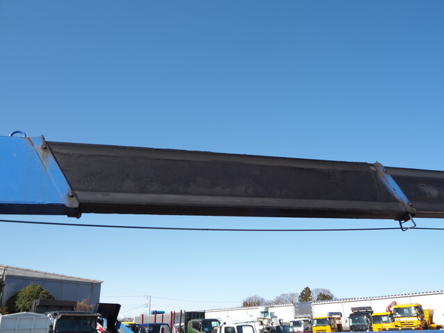 三菱ふそうキャンタークレーン6段小型（2t・3t）[写真16]