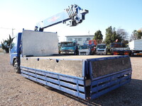 三菱ふそうキャンタークレーン6段小型（2t・3t）[写真23]