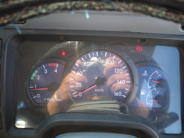 三菱ふそうキャンタークレーン6段小型（2t・3t）[写真40]