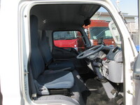 三菱ふそうキャンターアルミバン小型（2t・3t）[写真12]