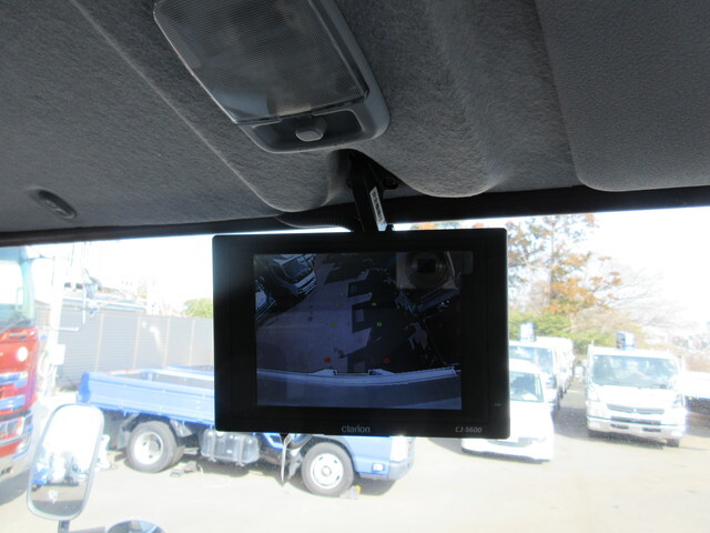 三菱ふそうキャンターアルミバン小型（2t・3t）[写真16]