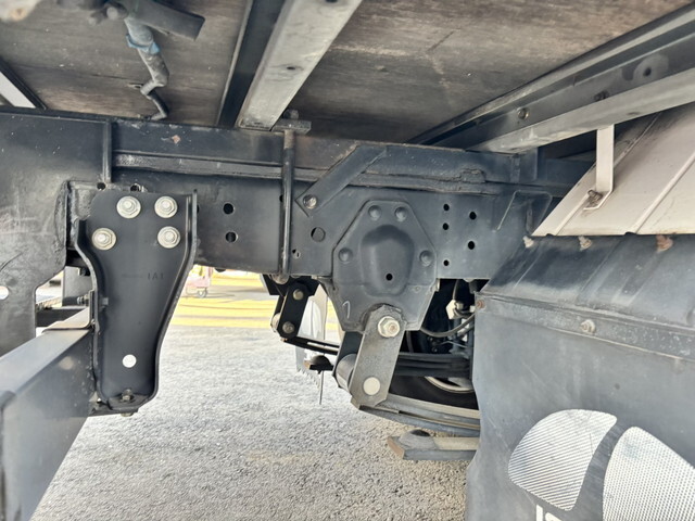 いすゞエルフアルミバン小型（2t・3t）[写真22]