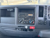 いすゞエルフアルミバン小型（2t・3t）[写真39]