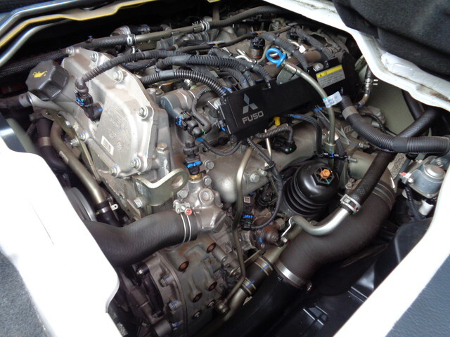 三菱ふそうキャンターダブルキャブ（Wキャブ）小型（2t・3t）[写真22]