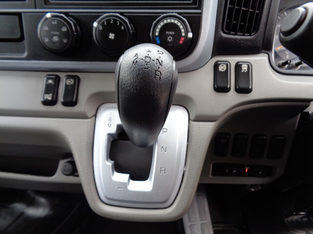 三菱ふそうキャンターダブルキャブ（Wキャブ）小型（2t・3t）[写真34]