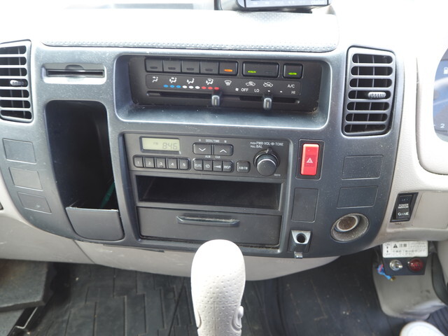 日野デュトロ移動販売車小型（2t・3t）[写真32]