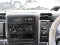 三菱ふそうキャンターセルフクレーン3段小型（2t・3t）[写真17]