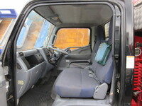 三菱ふそうキャンターセルフクレーン3段小型（2t・3t）[写真19]