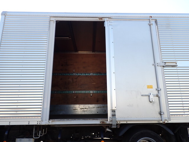 日野デュトロアルミバン小型（2t・3t）[写真22]