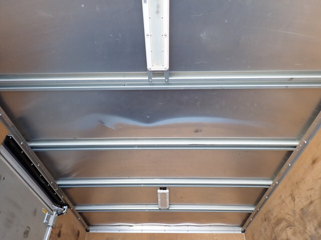 日野デュトロアルミバン小型（2t・3t）[写真25]