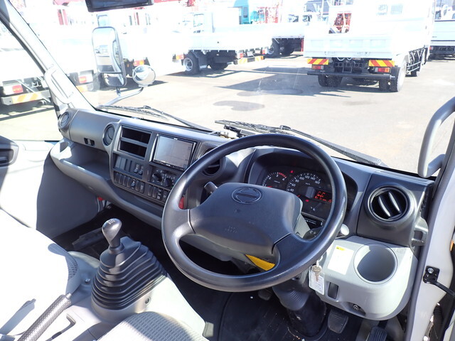 日野デュトロアルミバン小型（2t・3t）[写真29]