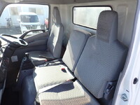 日野デュトロアルミバン小型（2t・3t）[写真32]