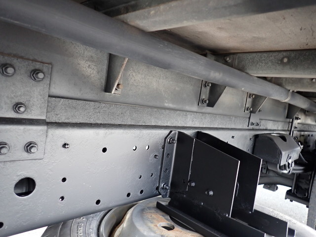 日野デュトロアルミバン小型（2t・3t）[写真38]