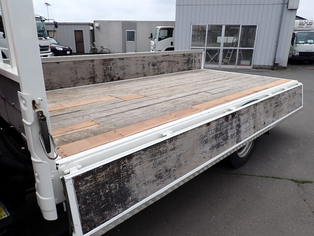 日野デュトロクレーン3段小型（2t・3t）[写真11]