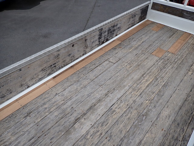 日野デュトロクレーン3段小型（2t・3t）[写真15]