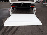 三菱ふそうキャンターダブルキャブ（Wキャブ）小型（2t・3t）[写真12]