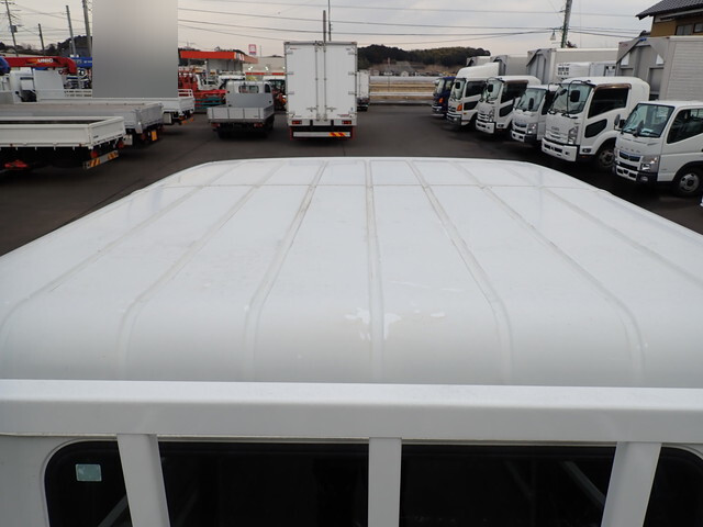 三菱ふそうキャンターダブルキャブ（Wキャブ）小型（2t・3t）[写真15]