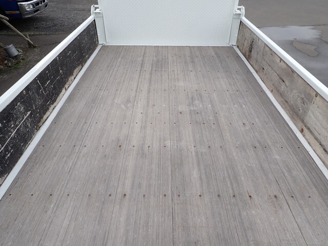 三菱ふそうキャンターダブルキャブ（Wキャブ）小型（2t・3t）[写真16]