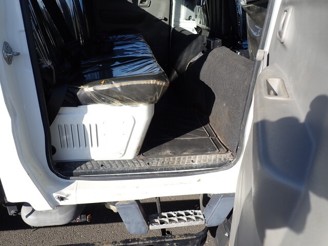 三菱ふそうキャンターダブルキャブ（Wキャブ）小型（2t・3t）[写真26]