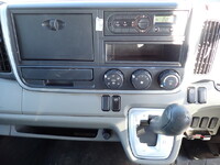 三菱ふそうキャンターダブルキャブ（Wキャブ）小型（2t・3t）[写真32]