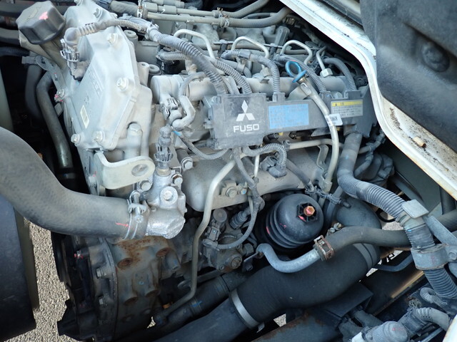三菱ふそうキャンターダブルキャブ（Wキャブ）小型（2t・3t）[写真32]