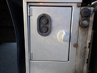 三菱ふそうキャンターダブルキャブ（Wキャブ）小型（2t・3t）[写真36]