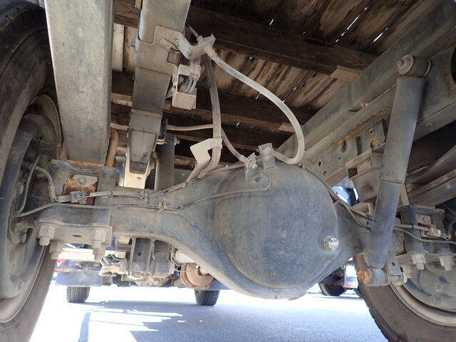 いすゞエルフクレーン3段小型（2t・3t）[写真28]