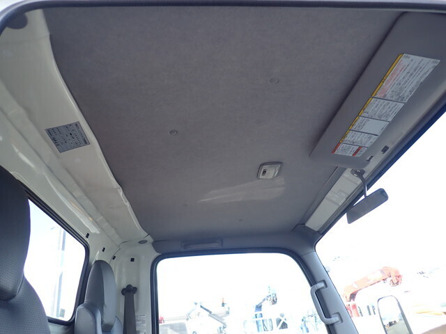 いすゞエルフクレーン3段小型（2t・3t）[写真33]