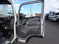 いすゞエルフクレーン3段小型（2t・3t）[写真35]