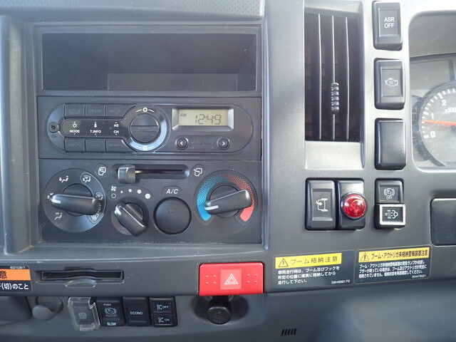 いすゞエルフクレーン3段小型（2t・3t）[写真38]