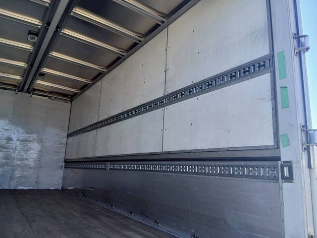 日野レンジャーアルミウイング中型（4t）[写真12]