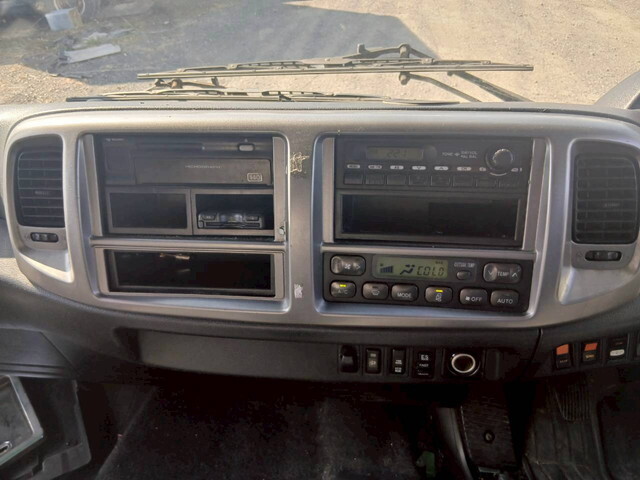 日野レンジャーアルミウイング中型（4t）[写真23]