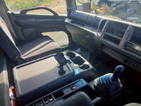 日野レンジャーアルミウイング中型（4t）[写真28]