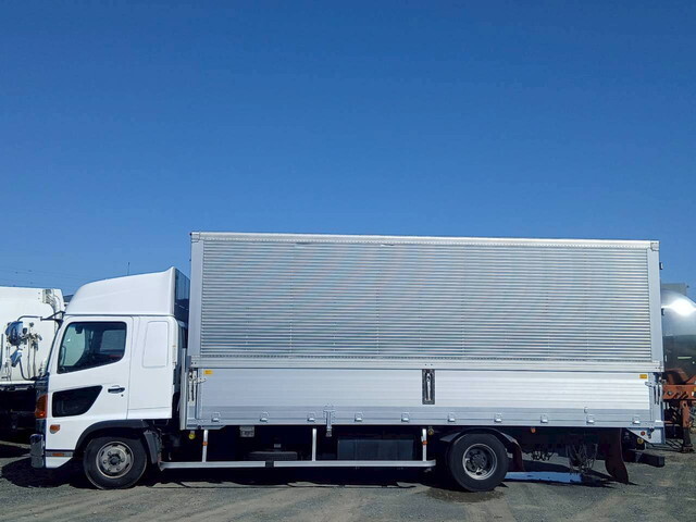 日野レンジャーアルミウイング中型（4t）[写真06]