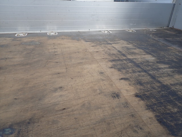 いすゞエルフアルミブロック小型（2t・3t）[写真15]