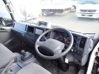 いすゞエルフアルミブロック小型（2t・3t）[写真31]