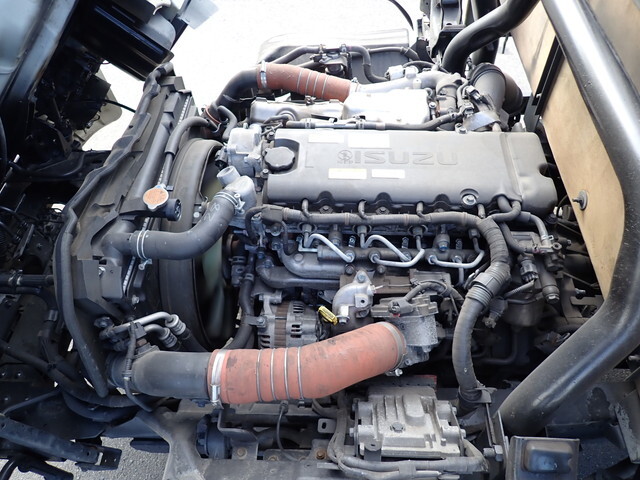 いすゞエルフアルミブロック小型（2t・3t）[写真38]