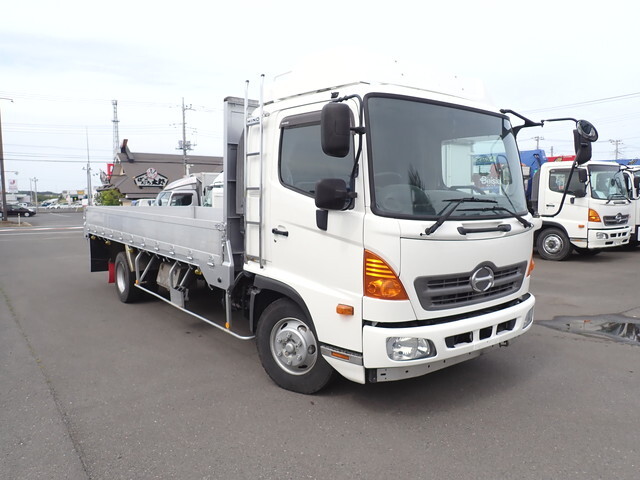 日野レンジャーアルミブロック中型（4t）[写真01]