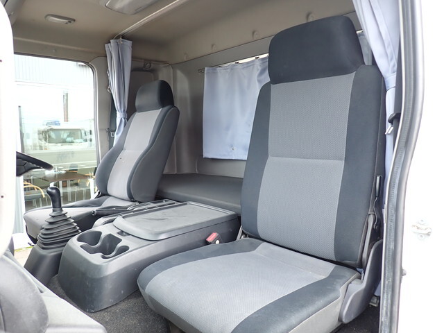 日野レンジャーアルミブロック中型（4t）[写真12]