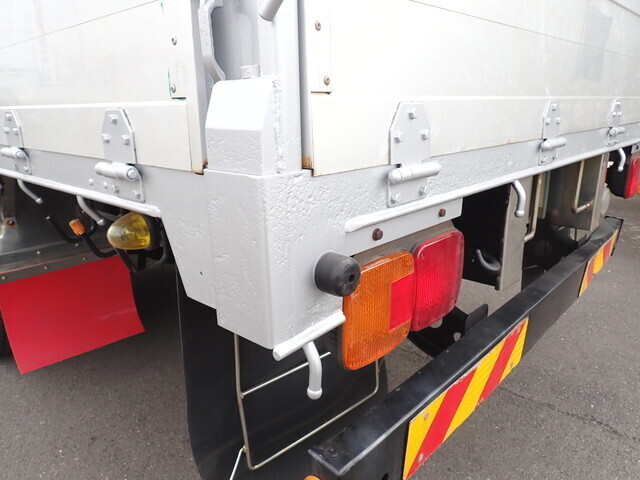 日野レンジャーアルミブロック中型（4t）[写真13]