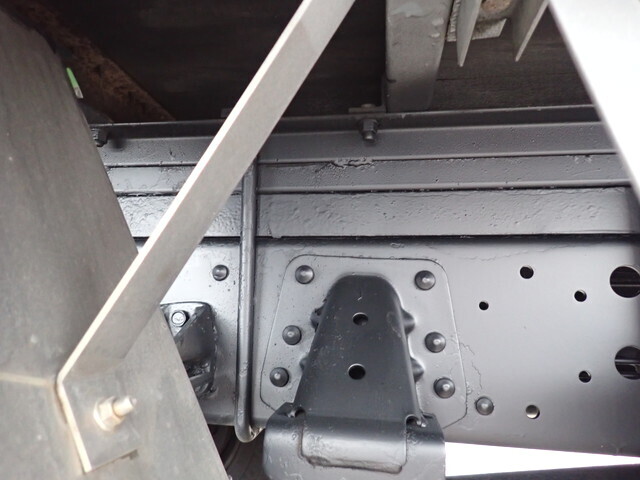 日野レンジャーアルミブロック中型（4t）[写真23]