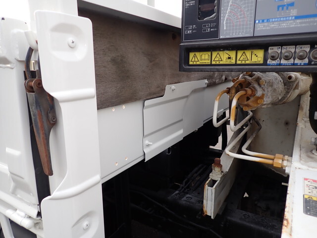 日野デュトロクレーン3段小型（2t・3t）[写真11]