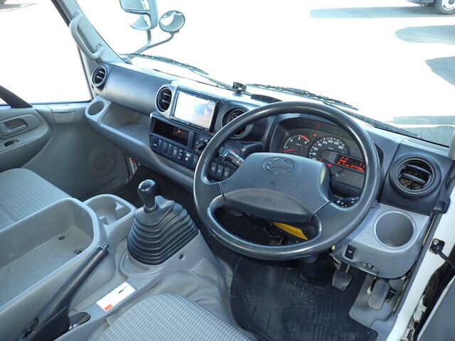 日野デュトロクレーン3段小型（2t・3t）[写真32]