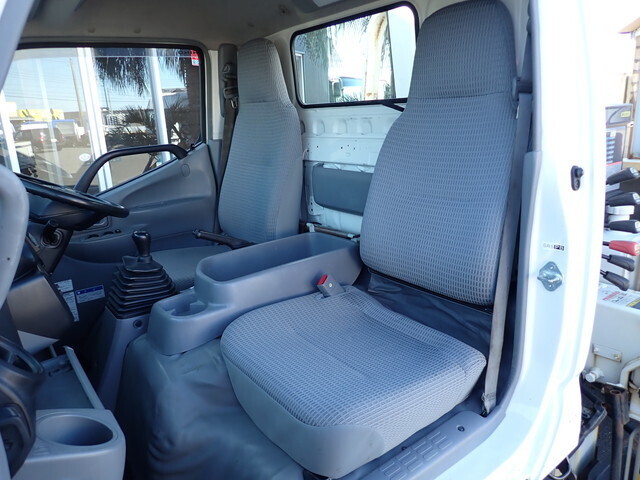 日野デュトロクレーン3段小型（2t・3t）[写真33]